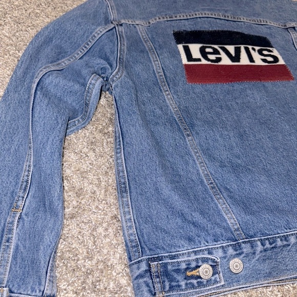 Levi's Denim Jacket - Picture 3 of 7